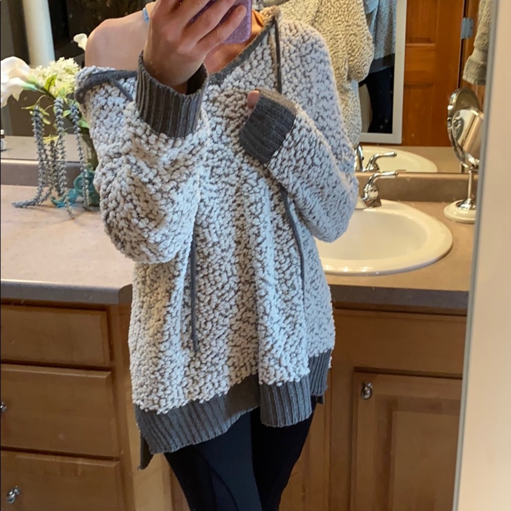 Gray & White Soft Hooded Shirt - Picture 2 of 7